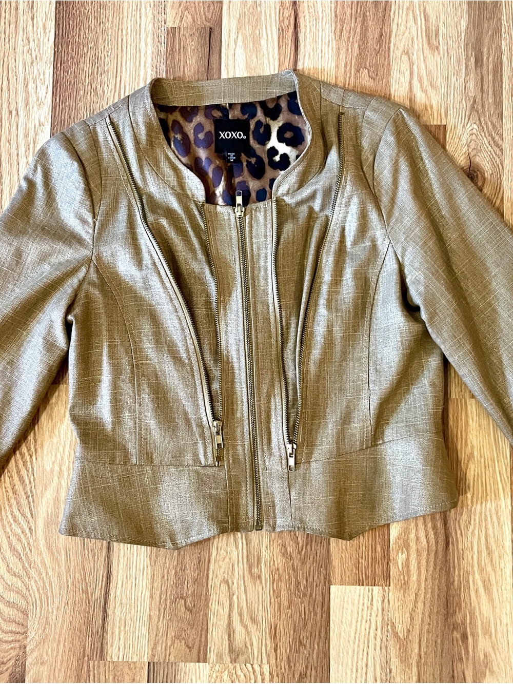 XOXO Women's Gold Zip-Front Cropped Jacket